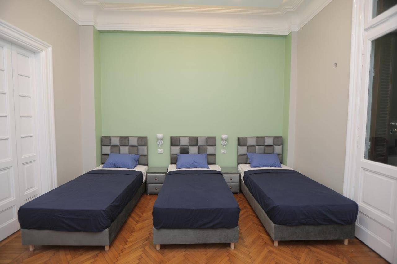 Hostel Hub *
